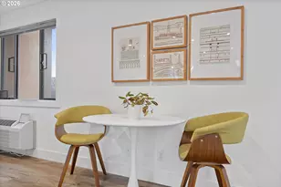 2021 SW Main St, Portland, OR 97205 - Photo 27