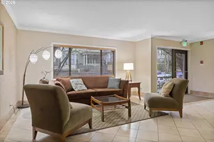 2021 SW Main St, Portland, OR 97205 - Photo 41