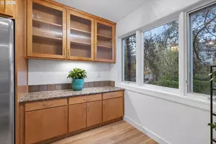 2021 SW Main St, Portland, OR 97205 - Photo 13