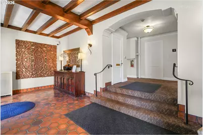 709 SW 16th Ave #308, Portland, OR 97205 - Photo 5