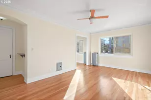 709 SW 16th Ave, Portland, OR 97205 - Photo 9