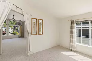 318 Peacock Ln, Kelso, WA 98626 - Photo 19