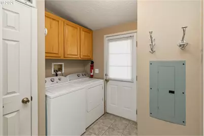 318 Peacock Ln, Kelso, WA 98626 - Photo 33