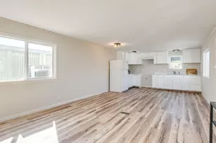 612 N Cascade Dr, Woodburn, OR 97071 - Photo 11