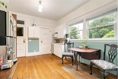 3906 S Kelly Ave, Portland, OR 97239 - Photo 17