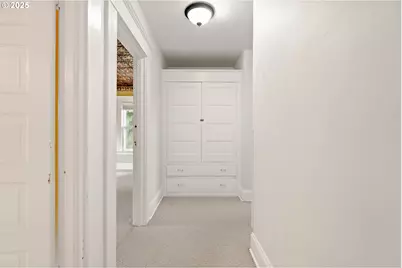 3906 S Kelly Ave, Portland, OR 97239 - Photo 27