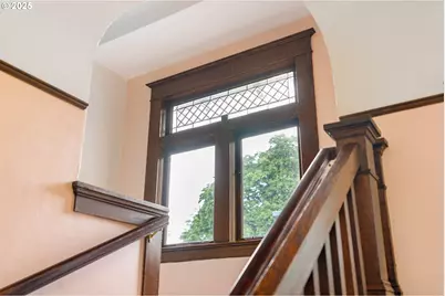 3906 S Kelly Ave, Portland, OR 97239 - Photo 9