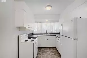 1147 SE 174th Ave, Portland, OR 97233 - Photo 7