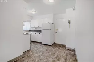 1147 SE 174th Ave, Portland, OR 97233 - Photo 11