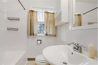 1147 SE 174th Ave, Portland, OR 97233 - Photo 15