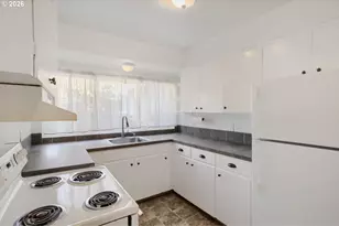 1147 SE 174th Ave, Portland, OR 97233 - Photo 9