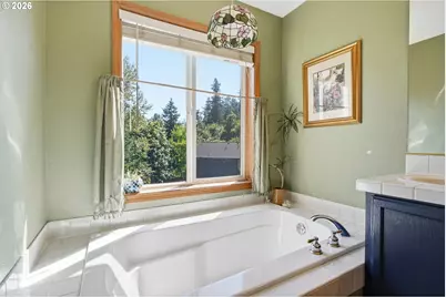 14884 SE Stanhope Rd, Clackamas, OR 97015 - Photo 25