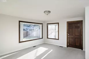 16560 SE Haig Dr, Portland, OR 97236 - Photo 25