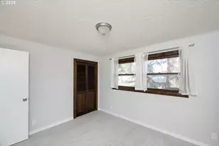 16560 SE Haig Dr, Portland, OR 97236 - Photo 27