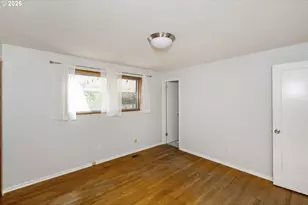 16560 SE Haig Dr, Portland, OR 97236 - Photo 19