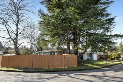 16560 SE Haig Dr, Portland, OR 97236 - Photo 37