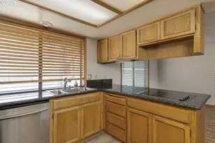 12173 SE 104th Ct, Happy Valley, OR 97086 - Photo 11