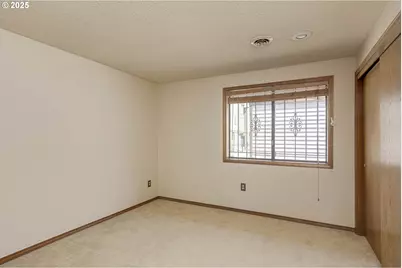 12173 SE 104th Ct, Happy Valley, OR 97086 - Photo 17