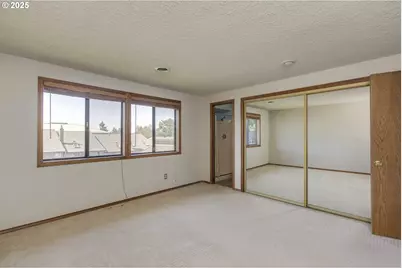 12173 SE 104th Ct, Happy Valley, OR 97086 - Photo 15