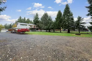 19496 S South End Rd, Oregon City, OR 97045 - Photo 15