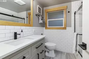 19496 S South End Rd, Oregon City, OR 97045 - Photo 9