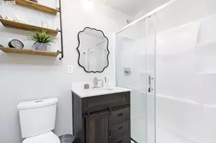 19496 S South End Rd, Oregon City, OR 97045 - Photo 13