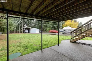 19496 S South End Rd, Oregon City, OR 97045 - Photo 17