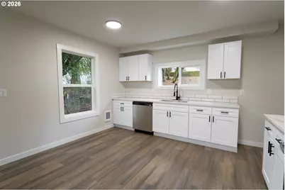 403 NW Roselawn St, Stevenson, WA 98648 - Photo 11