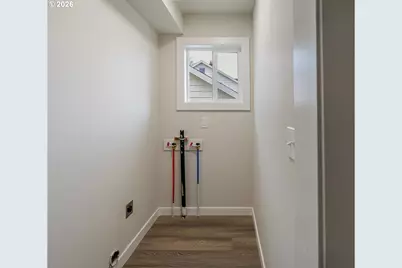 403 NW Roselawn St, Stevenson, WA 98648 - Photo 13