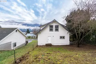 403 NW Roselawn St, Stevenson, WA 98648 - Photo 29