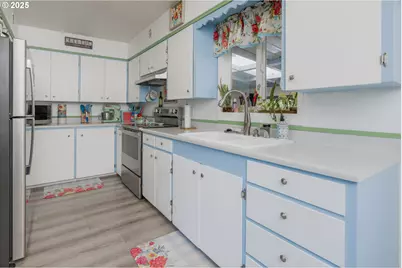 90431 Lewis Rd, Warrenton, OR 97146 - Photo 7