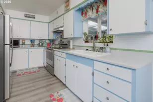 90431 Lewis Rd, Warrenton, OR 97146 - Photo 7