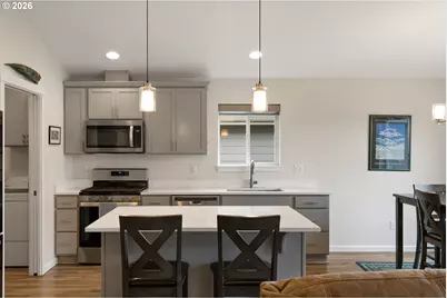 2045 SE Academy St, Dallas, OR 97338 - Photo 11