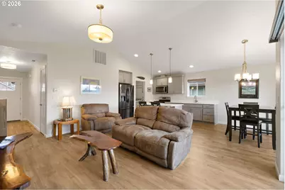 2045 SE Academy St, Dallas, OR 97338 - Photo 9
