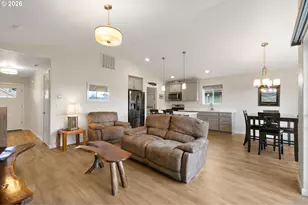 2045 SE Academy St, Dallas, OR 97338 - Photo 9