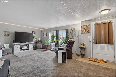 381 2nd St, Baker City, OR 97814 - Photo 5