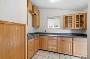 31332 Camas Swale Rd, Creswell, OR 97426 - Photo 11