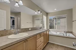 1093 SE Wenlock Ave, Hillsboro, OR 97123 - Photo 29