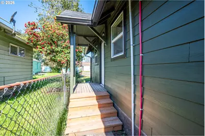 285 20th Ave, Longview, WA 98632 - Photo 37