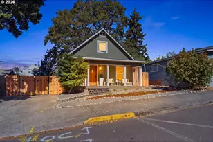 207 N Oak St, Bingen, WA 98605 - Photo 21