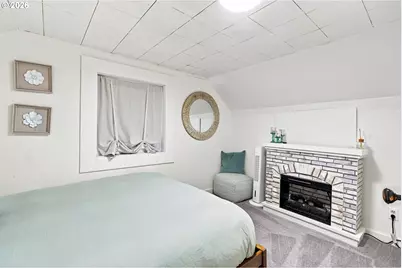 207 N Oak St, Bingen, WA 98605 - Photo 33