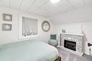 207 N Oak St, Bingen, WA 98605 - Photo 33