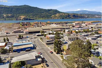 207 N Oak St, Bingen, WA 98605 - Photo 41