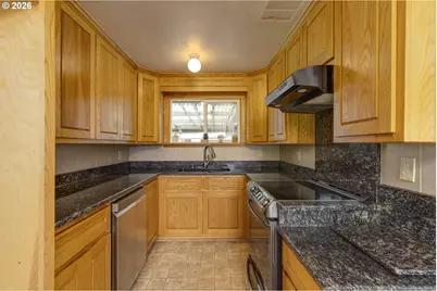 3630 Circle Dr SE, Albany, OR 97322 - Photo 9