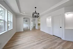 68908 E Cedar Hill Loop, Welches, OR 97067 - Photo 3