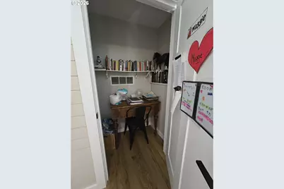 285 NE College St, Dufur, OR 97021 - Photo 17