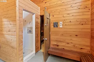 205 S 54th St, Springfield, OR 97478 - Photo 35