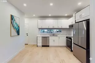 122 NE 44th Ave, Portland, OR 97213 - Photo 3