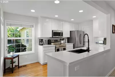 15450 NW Aberdeen Dr, Portland, OR 97229 - Photo 17