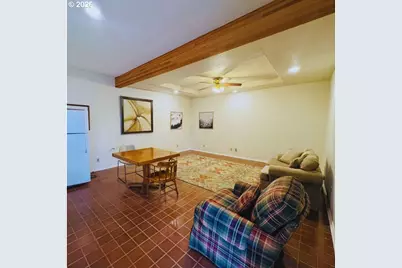 10406 NE Fargo St, Portland, OR 97220 - Photo 7